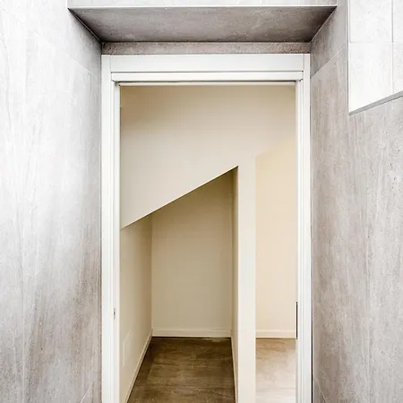 Hostmate - - Imperia's Pearl - Romolo Iulm Apartman *