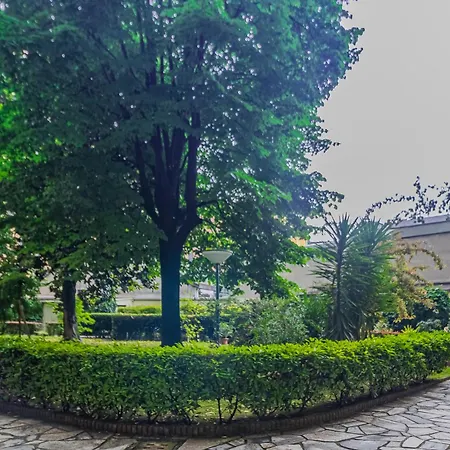 Lägenhet Trilocale Fronte Parco Milano