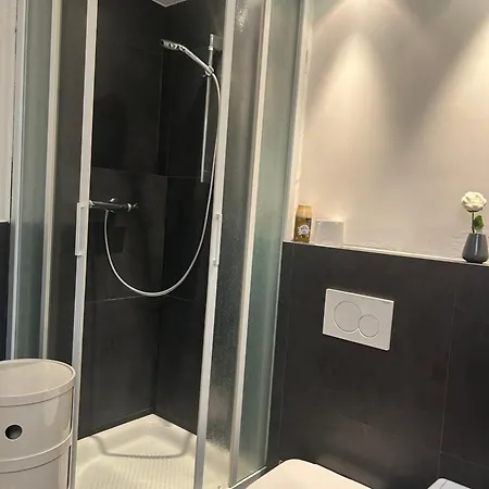 Bilocale Red House - Two Red House, Cosy Flat Appartamento Milano