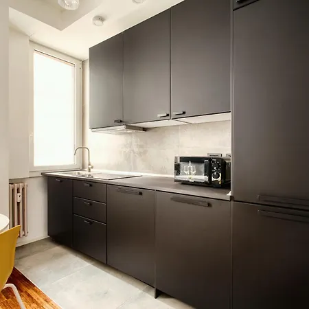 Night & Corso Sempione * Mediolan