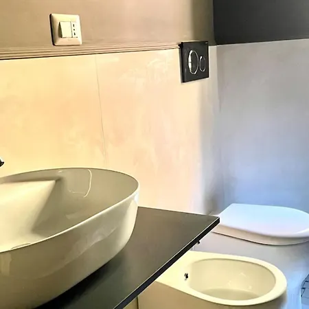 Navigliohome Porta Genova, 1 Cozy And Elegant