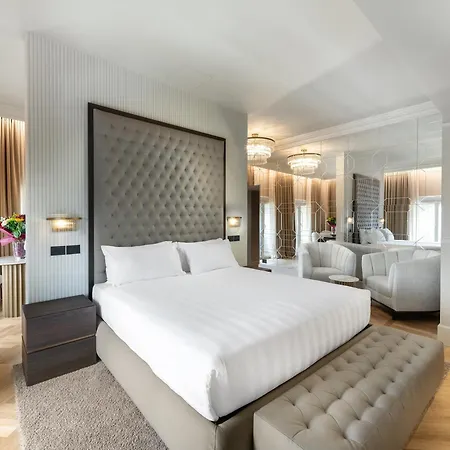 The Glamore Duomo 5* Milan