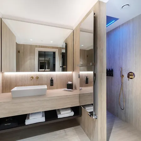 The Glamore Duomo Hotel Milan