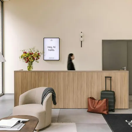 Hotel apartamentowy Sonder By Marriott Bonvoy Atelier Porta Romana 4*