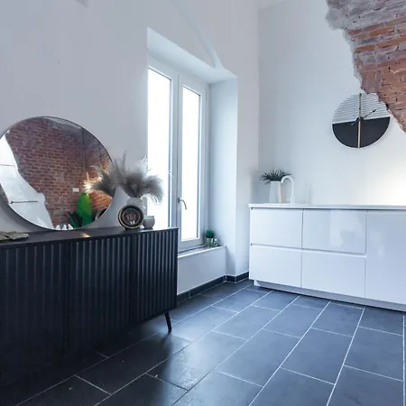 Youhosty - Design Isola *