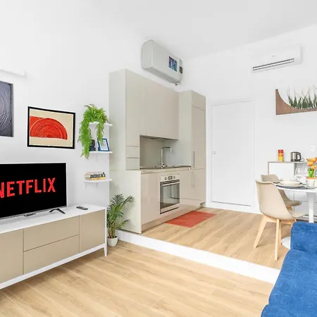 Duomo-navigli-porta Romana Gramuglihouse With Free Parking Appartamento