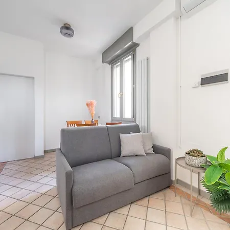 Sunny With Terrace In Center By Rentopolis