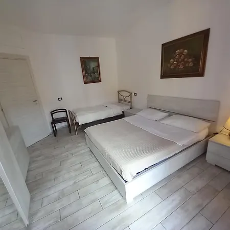 Apartment 3 Station Free Parking Milan