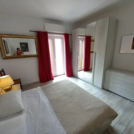 Apartment 3 Station Free Parking