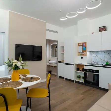 Teodorico 7 - Quiet Garden View With Parking Near Mico And Citylife *