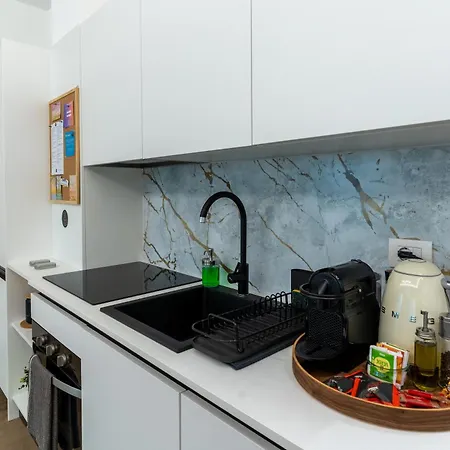 Teodorico 7 - Quiet Garden View With Parking Near Mico And Citylife דירה מילאנו