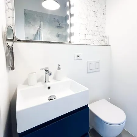 Amazing View On Navigli * Milano