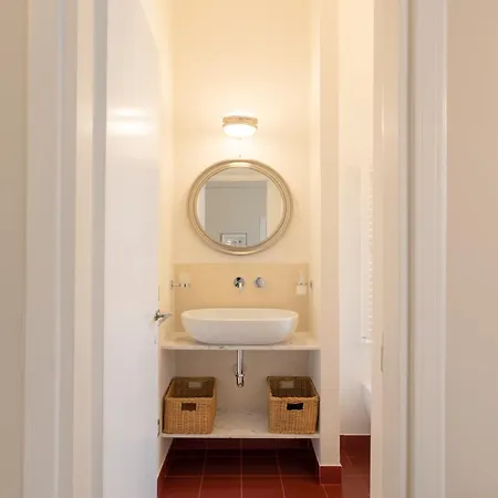 Апартаменты Newly Renovated Two-room *