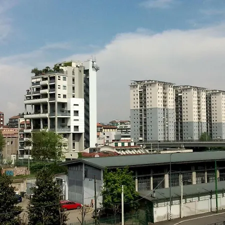 Cozy In Front Of Naviglio Grande