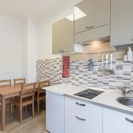 Cozy In Front Of Naviglio Grande