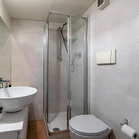 A 400m Dalla Metro Con Wifi Piu Parcheggio Privato Bici Milano