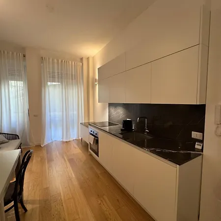Luxury San Babila Apartament *