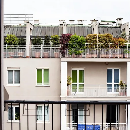 Appartement Experience From A Penthouse 5 Minutes From The Duomo