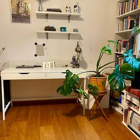 Lägenhet Cozy Loft In The Heart Of