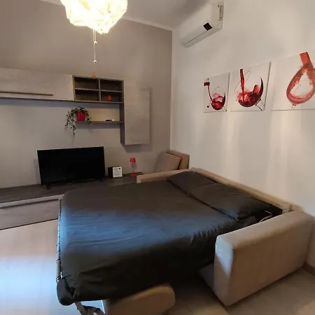 Apartment Comfort House Vicino Metro M4 Duomo Navigli San Siro Milan