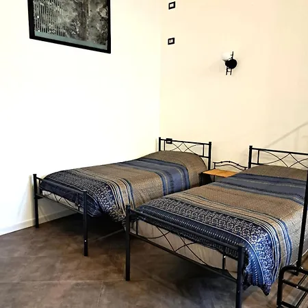 شقة 01 Monolocale Ristrutturato A Nuovo