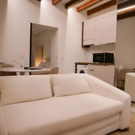 Апартаменты Prestige Boutique Homes-brera 3 *