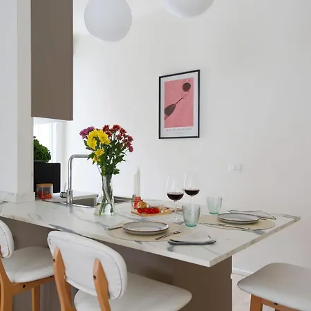 The Rent - Modern And Cozy One-bedroom In Piazza Naples Apartman *