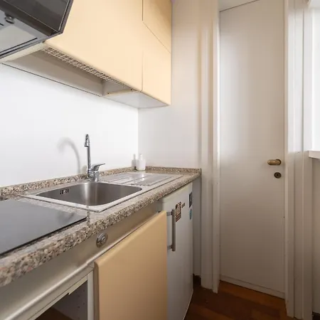 Daire Stylish & Cozy Brera District 1br By Rentopolis Milano