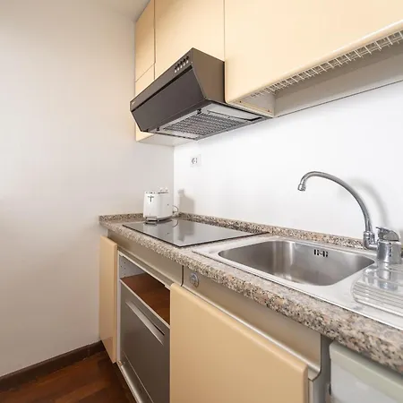 Stylish & Cozy Brera District 1br By Rentopolis アパート