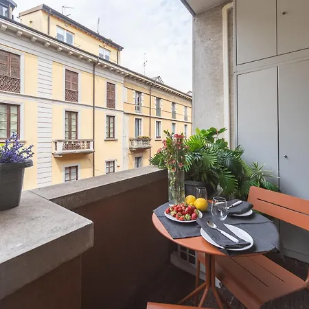 Stylish & Cozy Brera District 1br By Rentopolis Daire