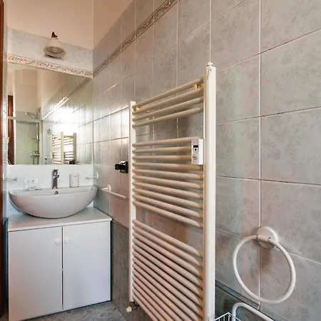 Youhosty - Porta Romana