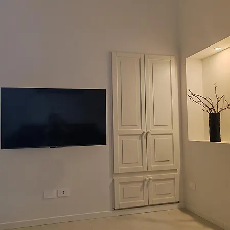 Secret Courtyard ميلان