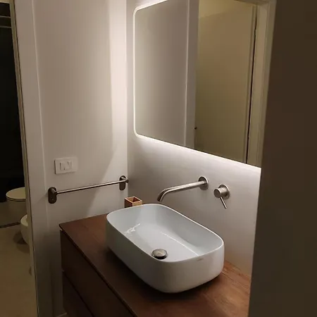 Secret Courtyard ميلان