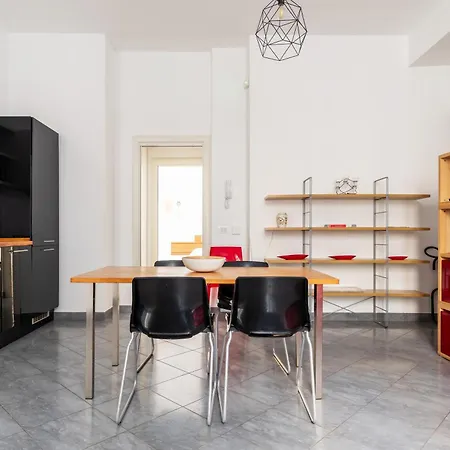 Casati25 Bilocale In Repubblica Appartement