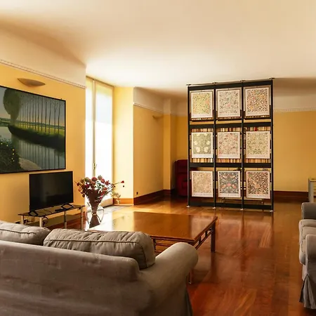 Youhosty - Montenapoleone Noble Flat * Milano
