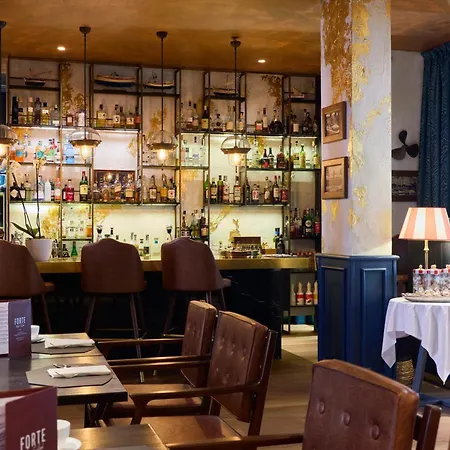 Nemi, Milan, A Tribute Portfolio Hotel 5*