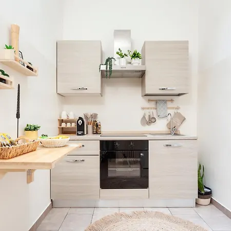 Reginamilanobnb In Porta Romana *