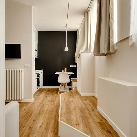 Appartement Hostmate - - Imperia's Warm - Romolo Iulm Milan