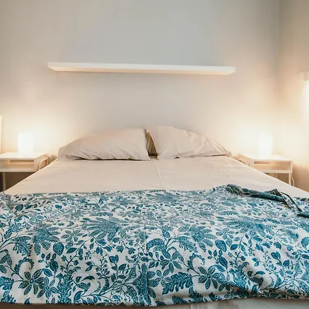 Papiniano - Lakeside L&b