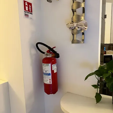 Bellissimo Bilocale Con Terrazzo Lägenhet Milano