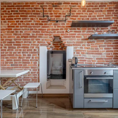 New York-style - Modern Glam Near The Center Of شقة