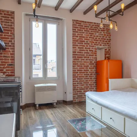 New York-style - Modern Glam Near The Center Of ميلان