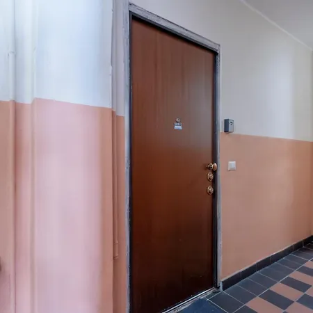 New York-style - Modern Glam Near The Center Of شقة