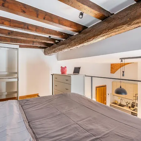 Loftino Bocconi - La Vista 아파트 *