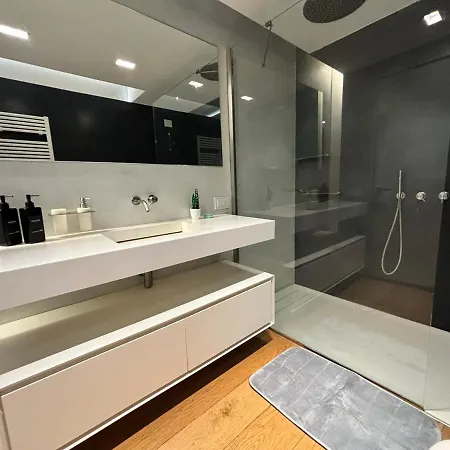 Apartament Luxury Brera - Corso 9 *