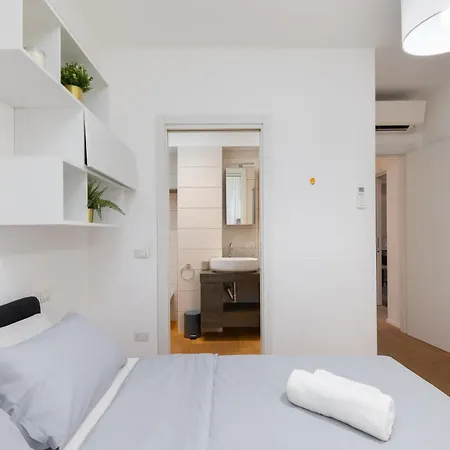 Luxury Melzo 8 - Porta Venezia * Μιλάνο