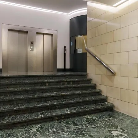 Luxury San Babila Mediolan