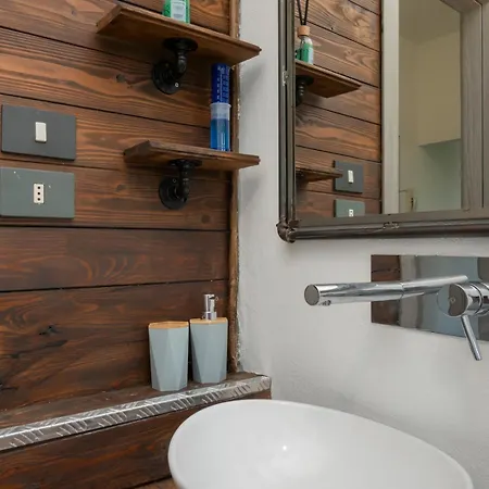 شقة I-host - Omero 17 *