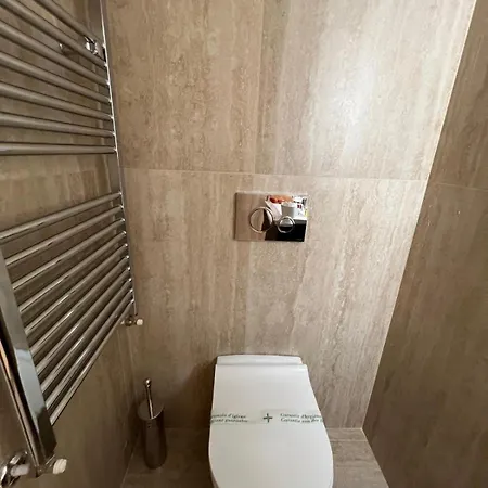 Brera Prestige Near Duomo شقة