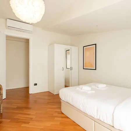 Ferrucci Luxury 3 Bedrooms Milão